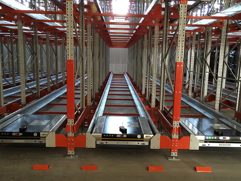 两向穿梭车货架